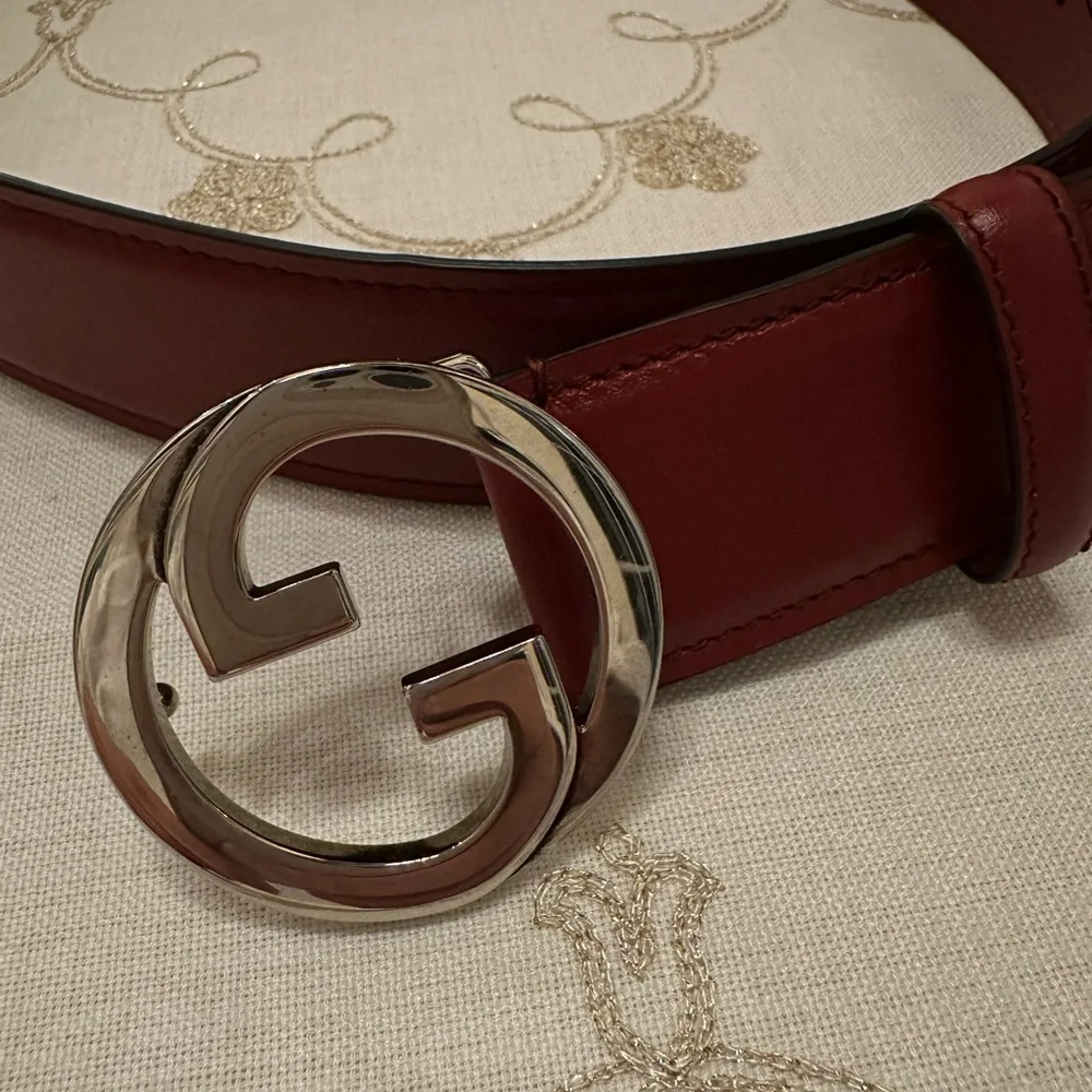 Gucci Red Leather Belt with Silver Buckle - Picture 5 of 10